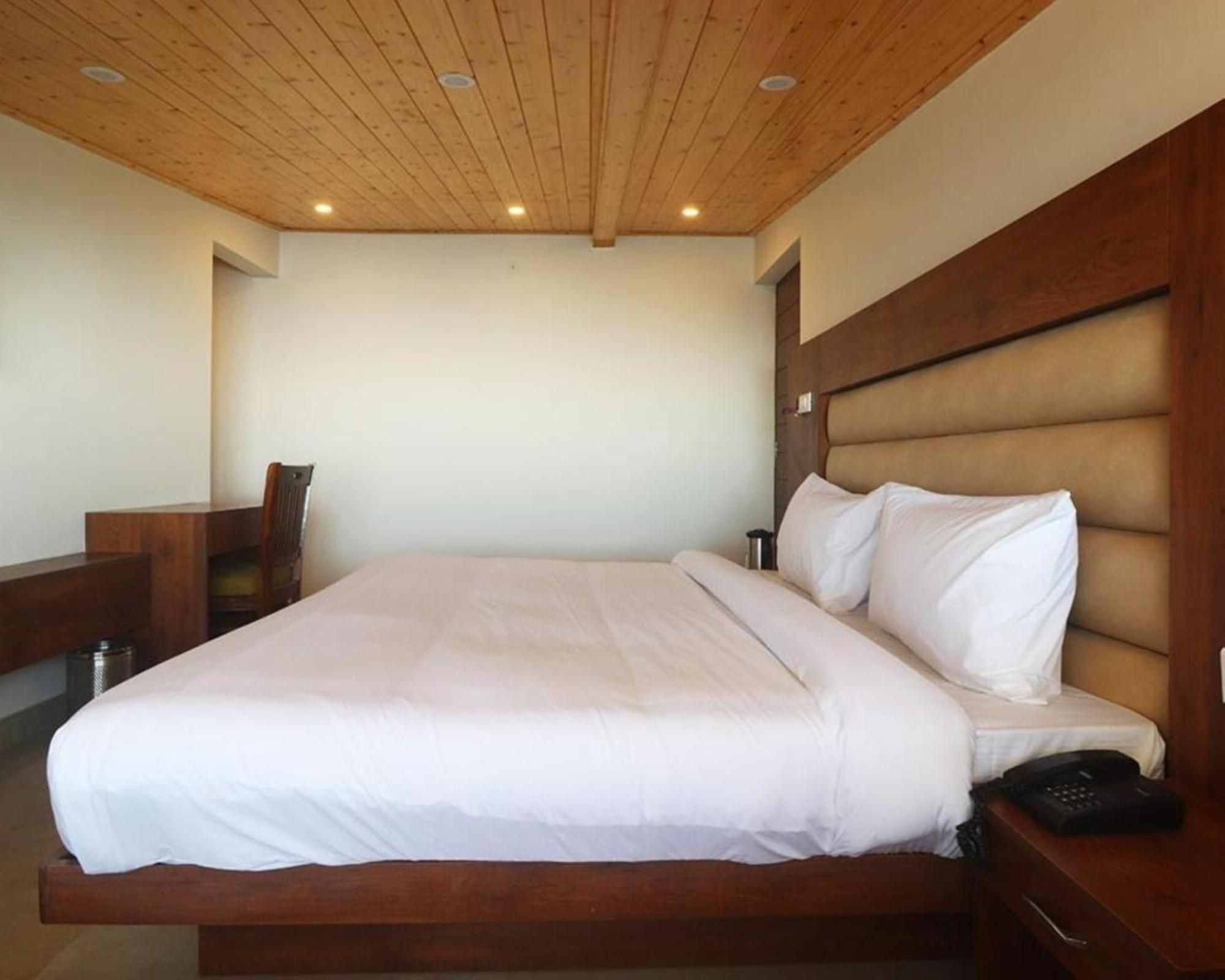 Hotel Mussoorie Heights เดห์ราดุน ภายนอก รูปภาพ